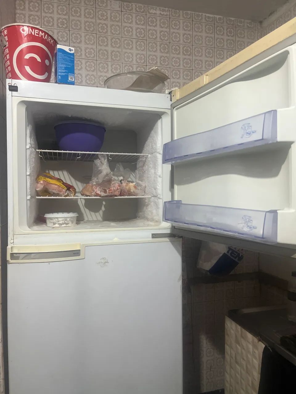 Vendo uma geladeira  - Foto 2
