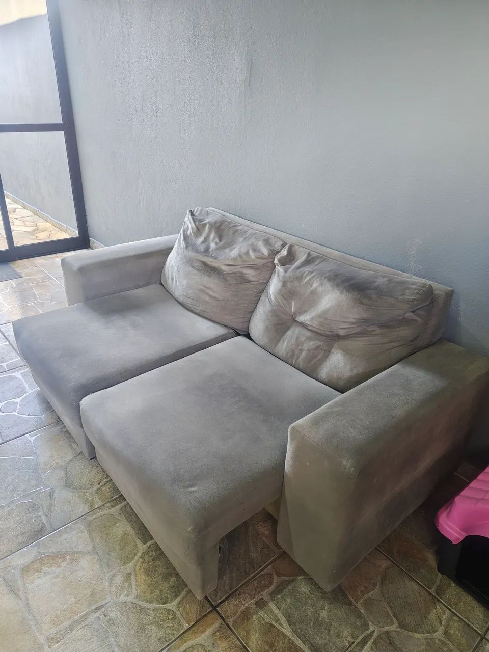 Sofá retrátil 3 lugares cinza 2,00 mts (Precinho) - Foto 5