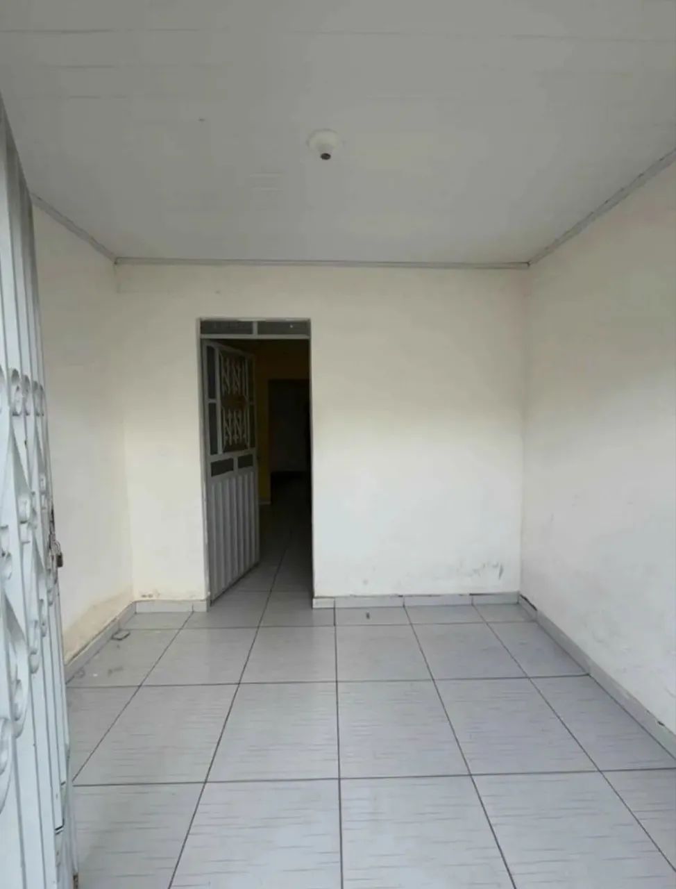 Casa à Venda 2 Quartos 1 Banheiro - Foto 3