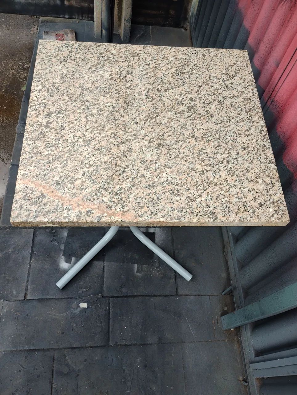 Mesa metal com mármore 65x60 - Foto 4
