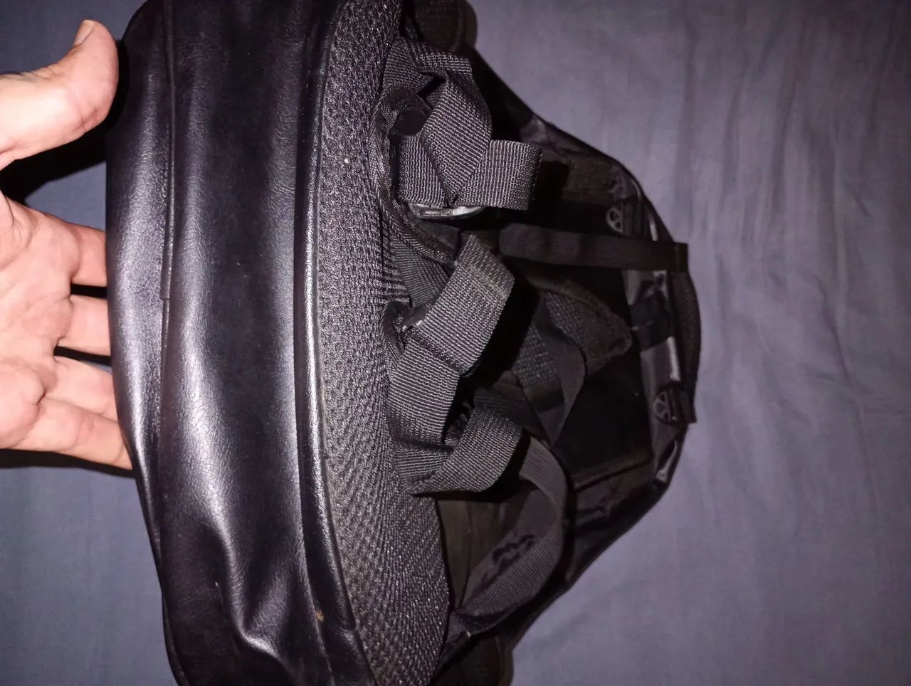 Vendo uma mochila nova de couro.Entrego - Foto 3