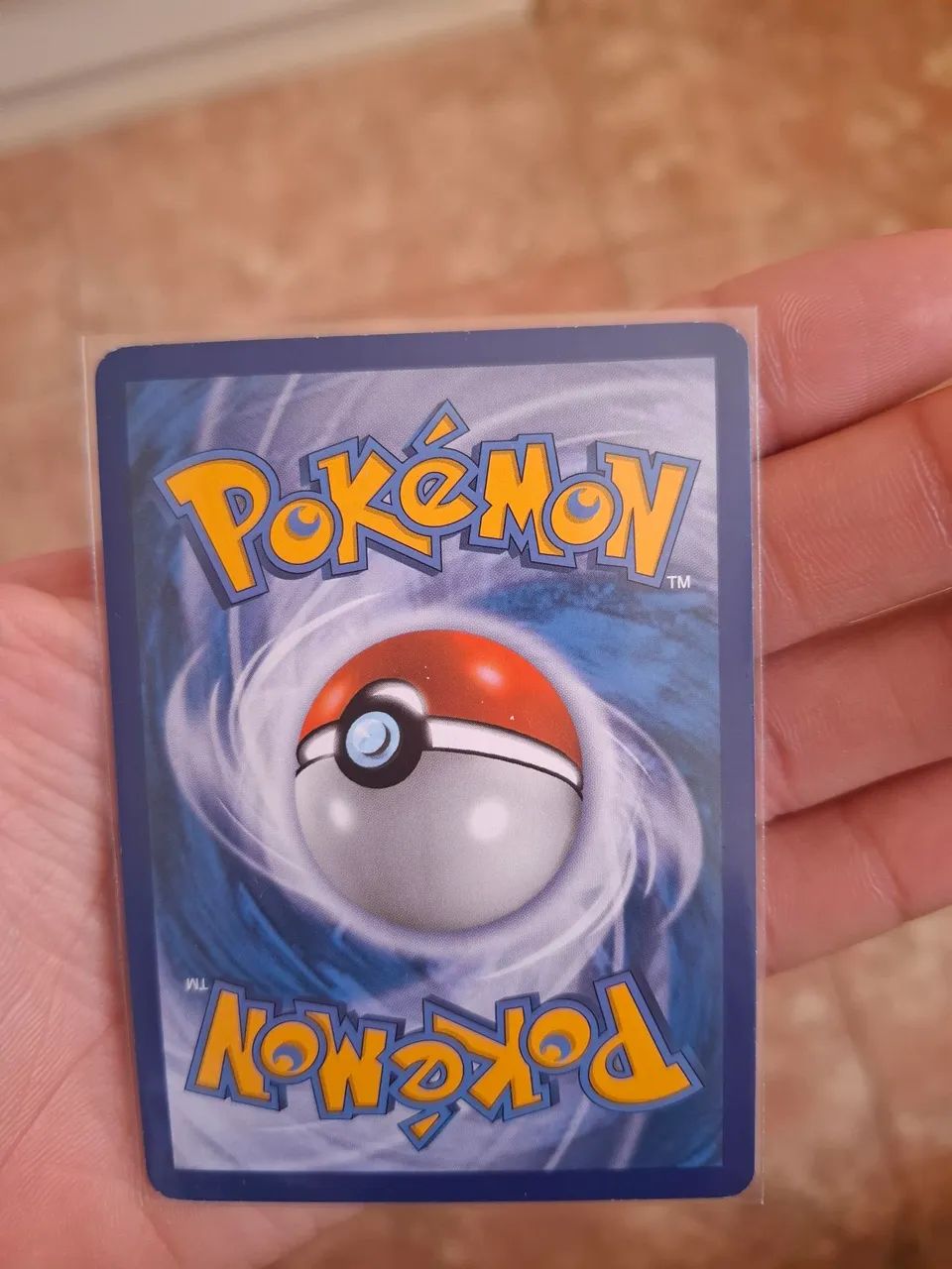 Carta Pokémon Dama do Centro Pokémon  - Foto 2