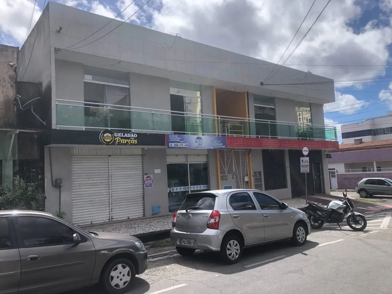 Prédio comercial no Montese à VENDA com 4 salas e 4 lojas. - Foto 3