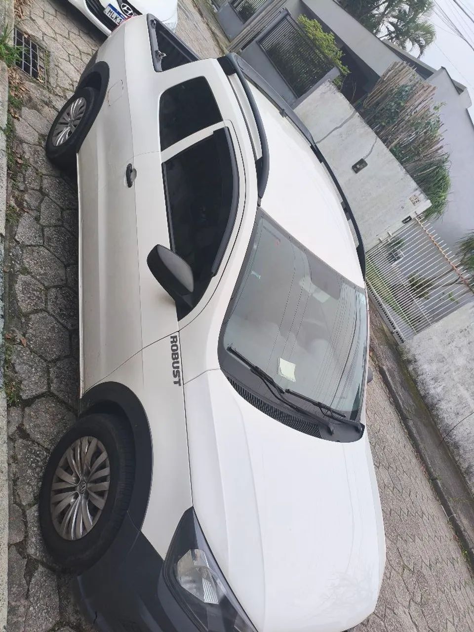 Volkswagen Saveiro Robust 1.6 Total Flex 8V CD 2019 - Foto 2