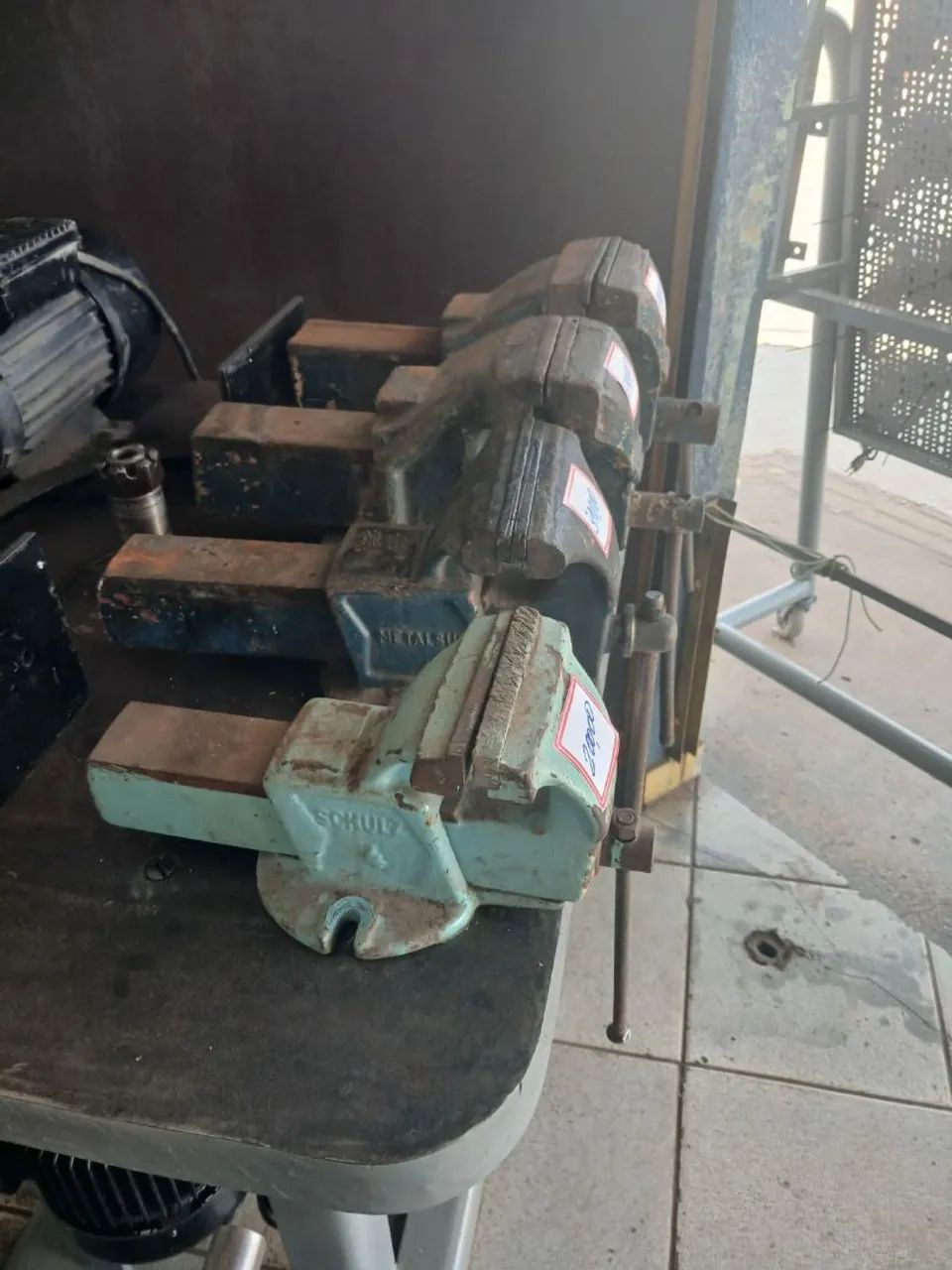 Morsa para bancada - Foto 2