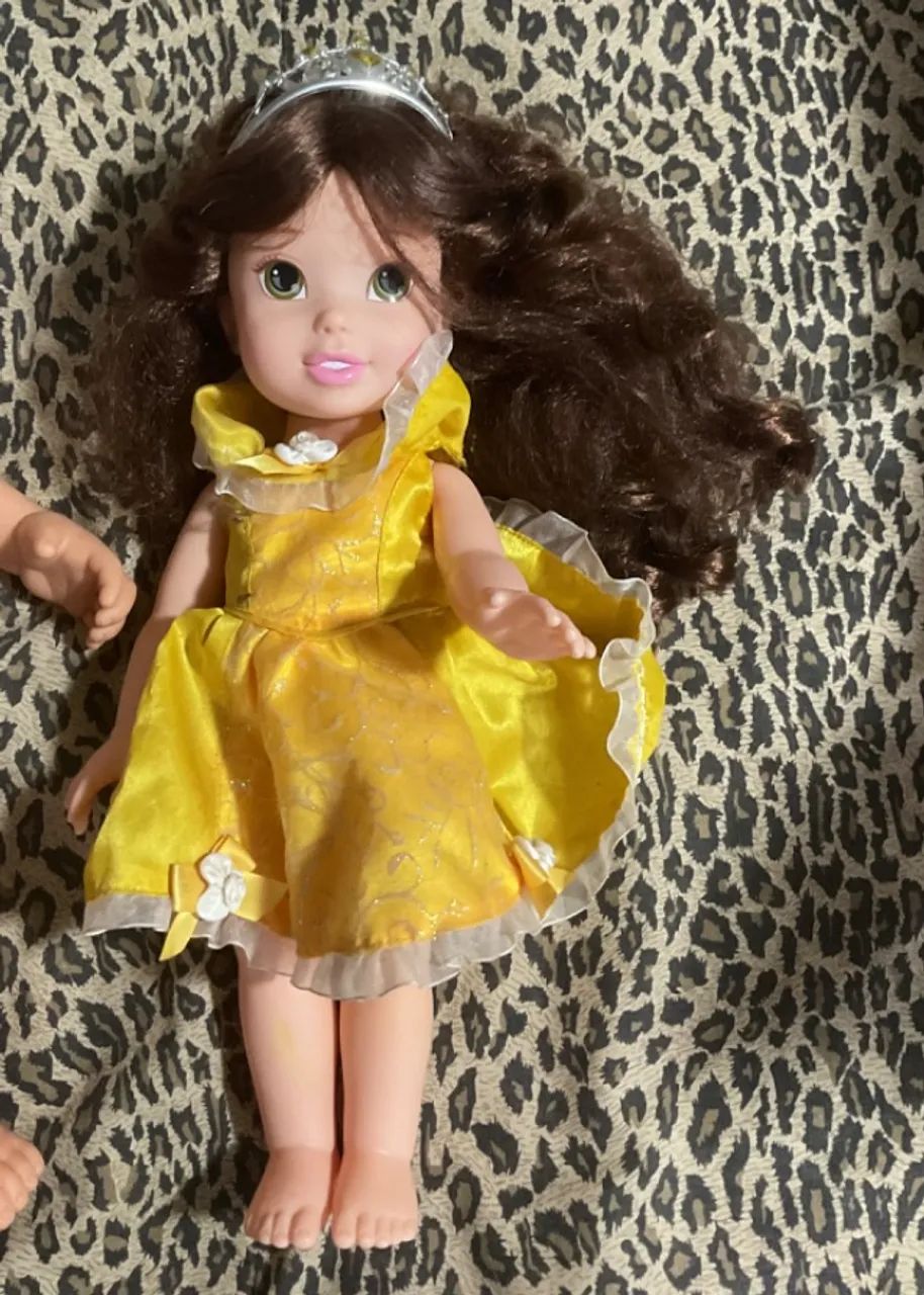 Boneca princesa Bela Disney 