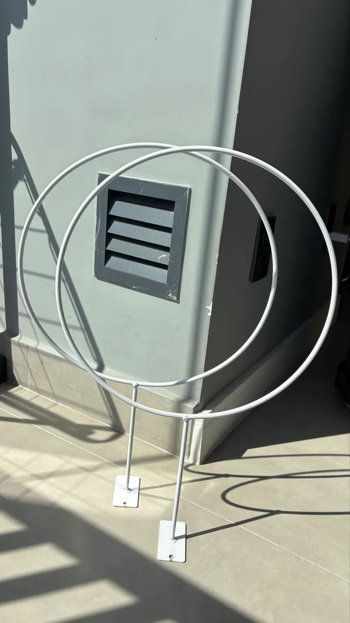 Arco Metálico com suporte 