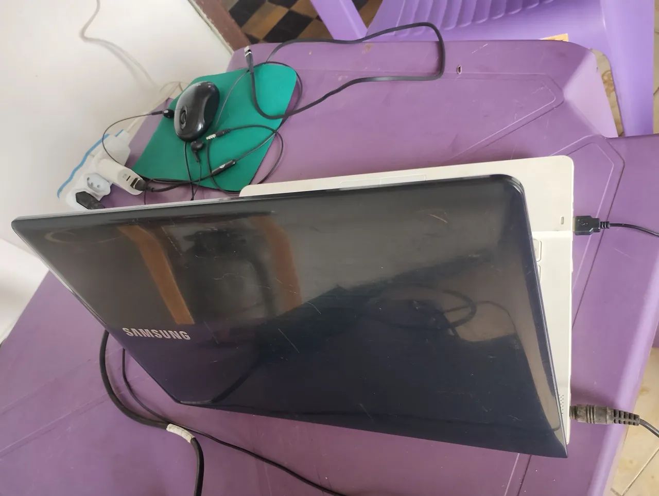 VENDO NOTEBOOK DA SAMSUNG COMPLETO SÓ 450,00 ZAP *80 - Foto 3
