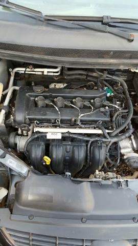 Sucata Focus 2.0 gasolina para retirada de peças - Foto 6