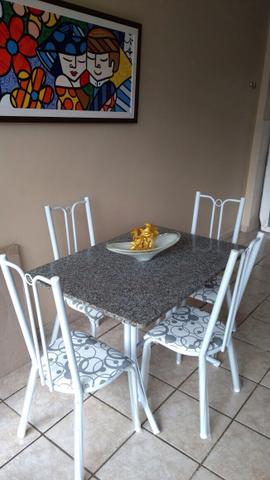 Mesa retangular em granito a vista r$440,00