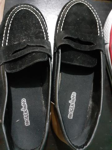Vendo estes semi novos número 33,34 cada um neste valor 30,00