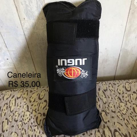 Material de boxe e artes marciais