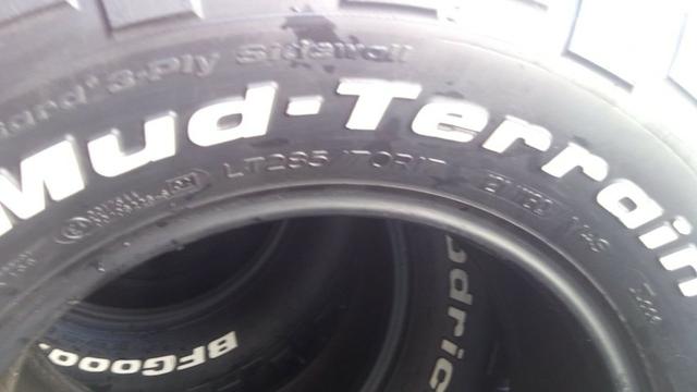 Pneu Bf 285/70r17 MUD