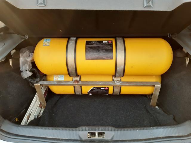 Gol power 1.6 com GNV - Foto 7