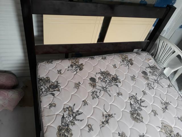 Cama com colchão what *