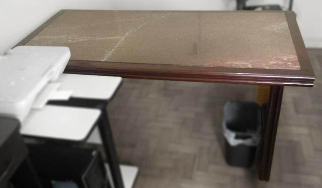 Mesa de Escritório em Madeira e Granito - Foto 4