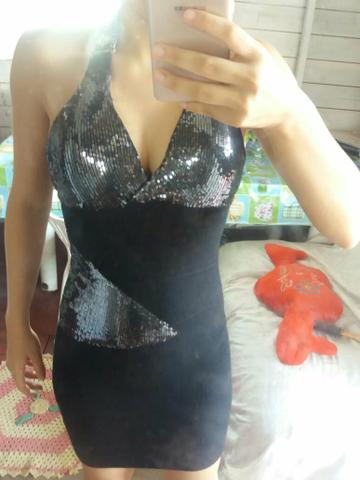 Vendo este vestido,sem novo!!