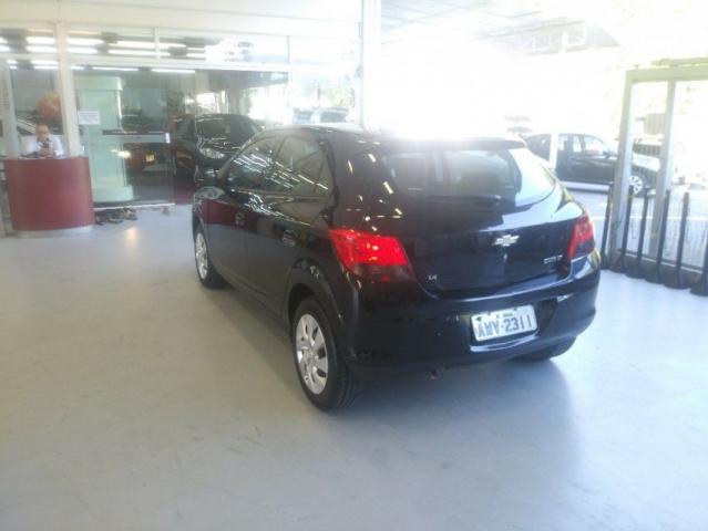 CHEVROLET ONIX LT 1.4 8V SPE/4 FLEX Preto 2013/2013 - Foto 3