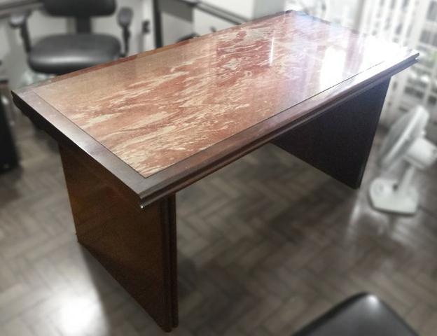 Mesa de Escritório em Madeira e Granito - Foto 2