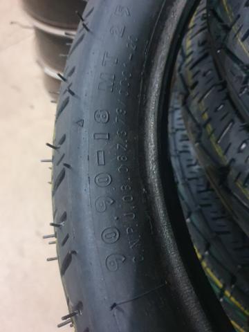 Pneus 90/90/18 pra motos remolds (Valparaiso) - Foto 2