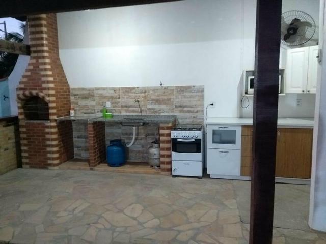 Casa com quintal, espaço gourmet com churrasqueira, piscina, espaço fitness, laguinho, etc - Foto 3