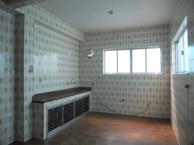 Alugo ótima casa para locação residencial no centro de Nova Iguaçu- RJ - Foto 12