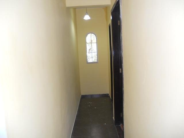 Alugo ótima casa no centro de nova Iguaçu - RJ - Foto 5