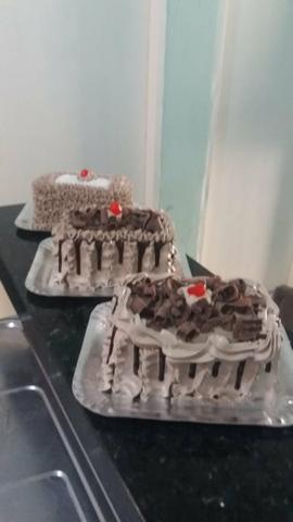Bolos de todos os sabores venha faze suas encomenda / *