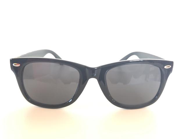 Óculos De Sol Preto. Unissex. Armação Em Acetato com Detalhe Étnico - Foto 2