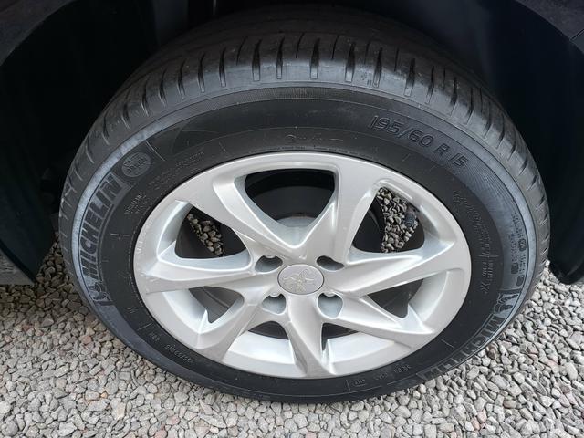 Peugeot 208 Active Pack 1.5 38.000 km - Foto 6