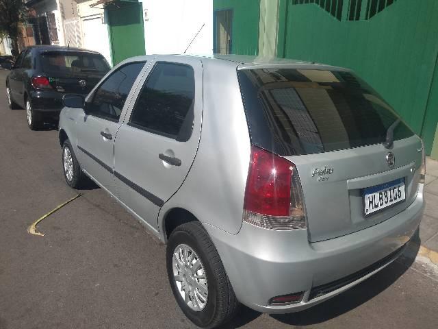 Palio 68000 km completo 2010 carro de garagem - Foto 2
