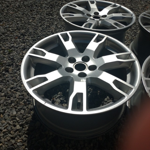 Roda 18" Land Rover Evoke (barbada) - Foto 3
