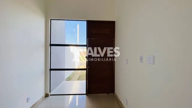 CASA COM 2 QUARTOS SENDO 1 SUÍTE E ESPAÇO GOURMET NO BAIRRO SIM