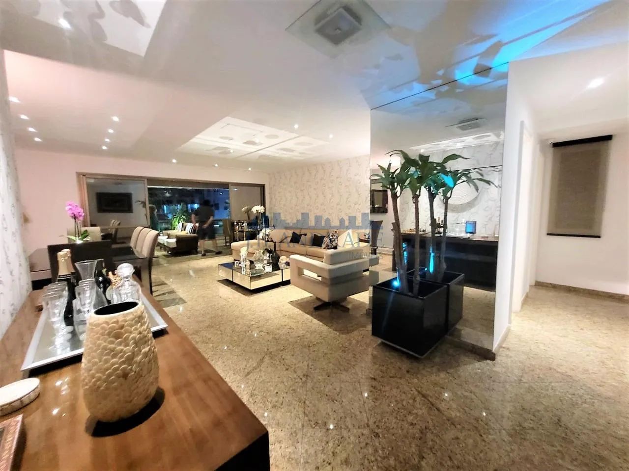 OPORTUNIDADE NA QUADRA DA PRAIA - 4 QUARTOS - Foto 4