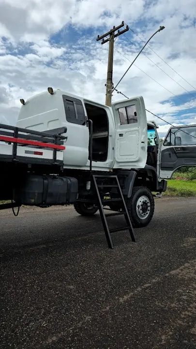 Volkswagem 15180 4x4 - Caminhões - Loteamento Empresarial Tatuí-I ...