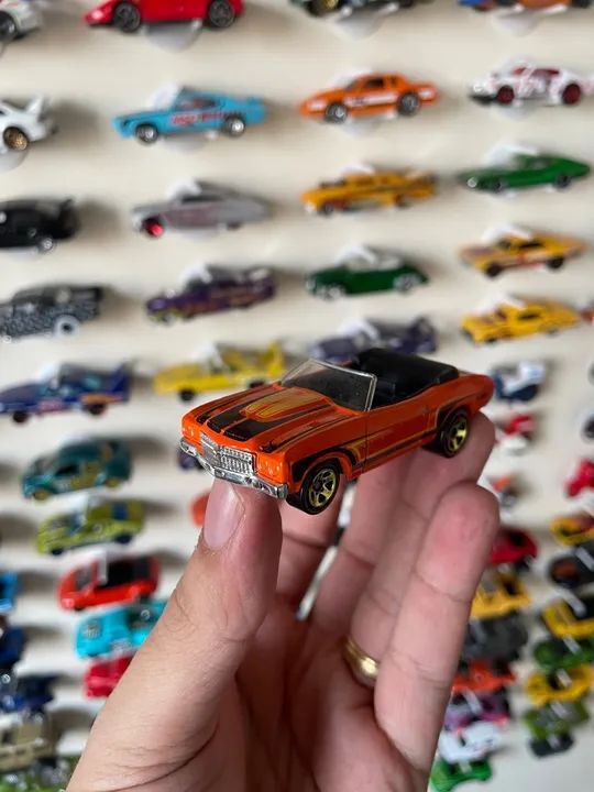 Carrinho Hot Wheels - Colecionável THunt antigo Chevelle  - Foto 2