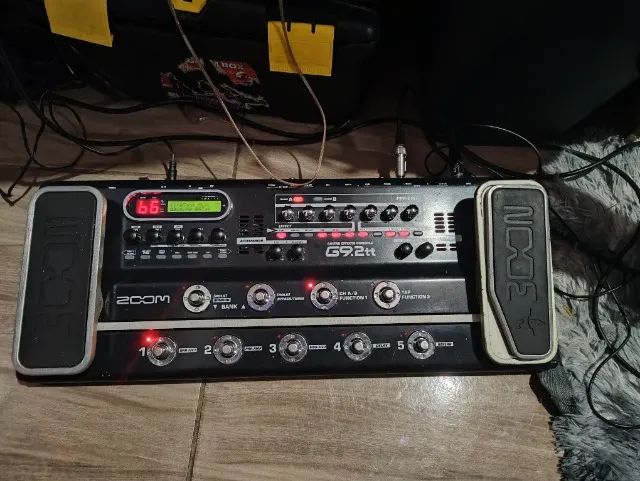 Pedaleira Zoom G9.2tt