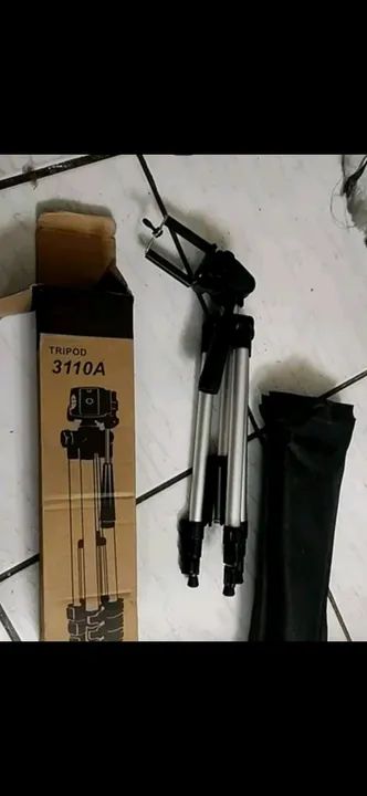 Tripé para celular e câmera  - Foto 2