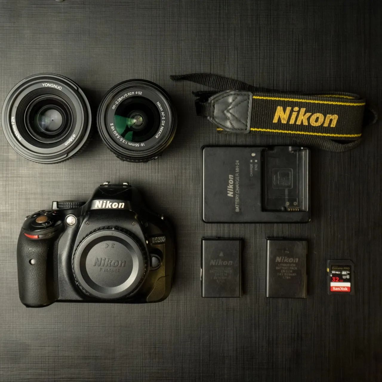 Nikon D5200 + Lentes e Acessórios