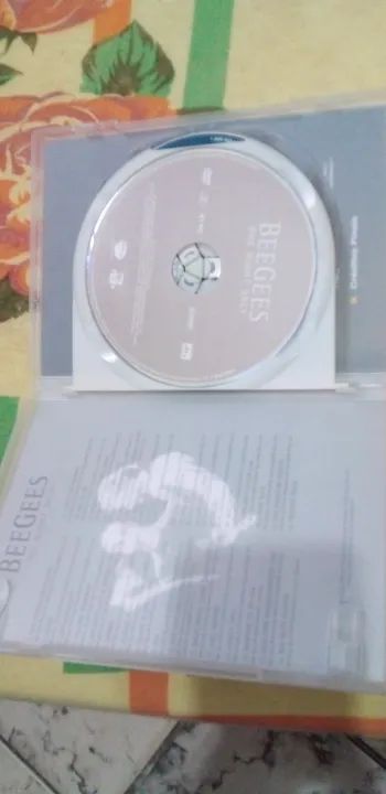 Dvd Beegees edição colecionador - Foto 5
