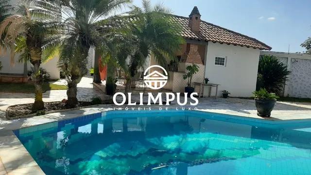 Belíssimo sobrado de luxo em uma excelente localização no bairro Cidade Jardim.