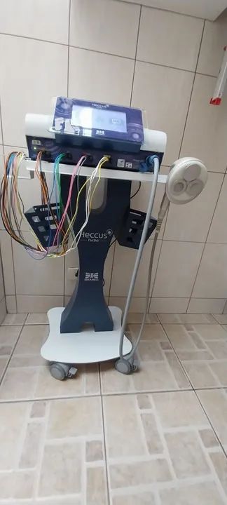 Aparelho de Eletroestimulação Muscular Heccus - Foto 3