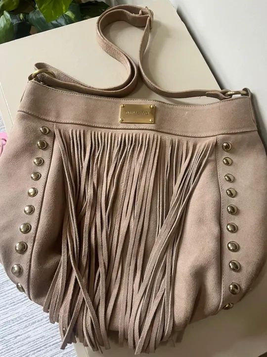 Bolsa de Ombro Bege com Franjas - Foto 2