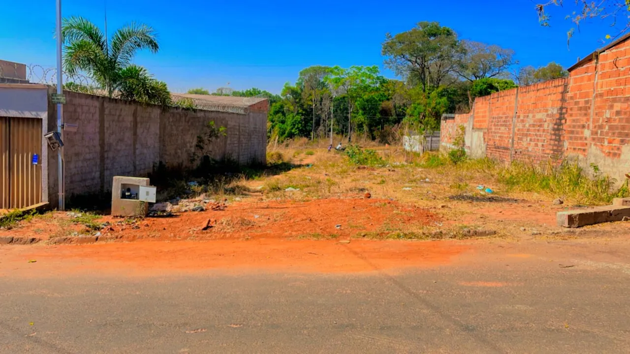 Lote 300,00m² (Asfalto e Agua) Residencial Buena Vista IV