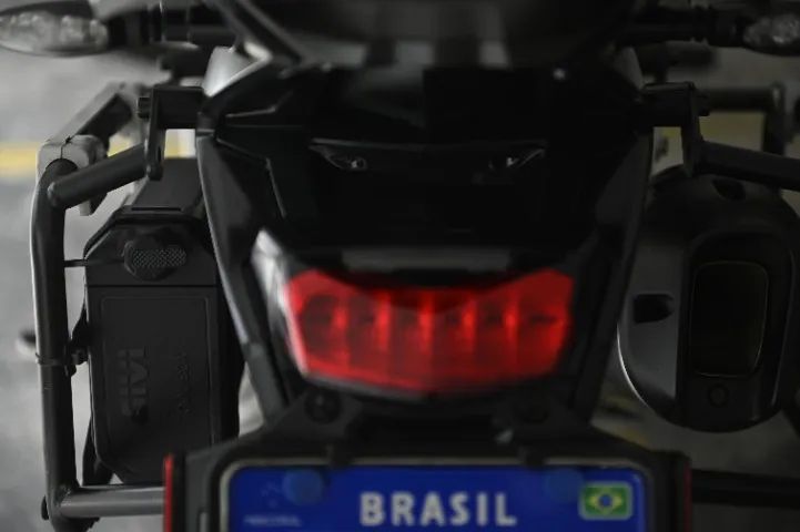 Tiger 900 Rally Pro 2022 | PPF + Acessórios (Com ou Sem Baús GIVI) - Foto 12