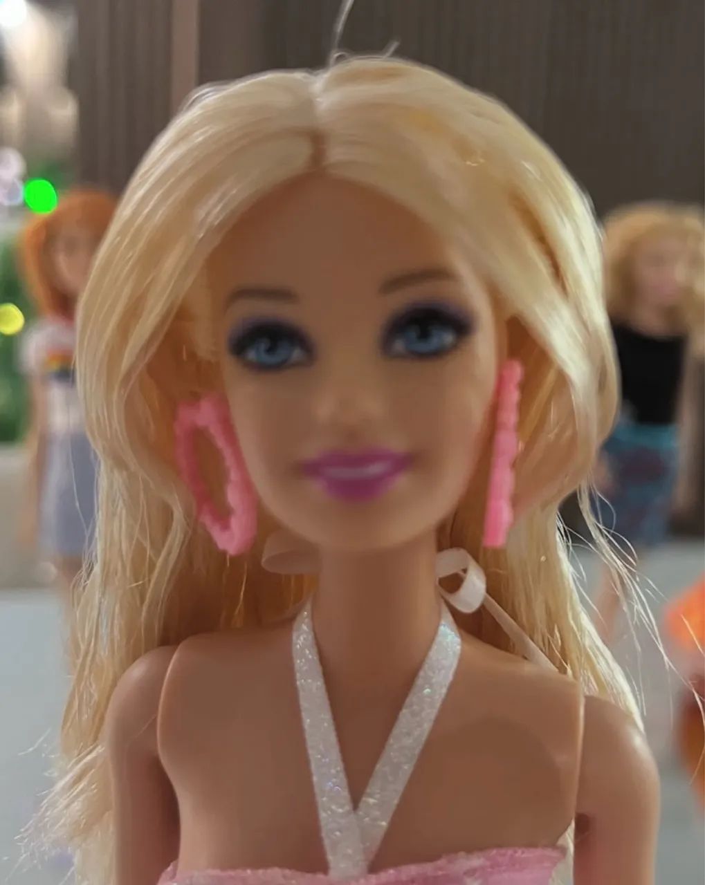 Linda Barbie com Vestido Rosa e Acessórios - Foto 2