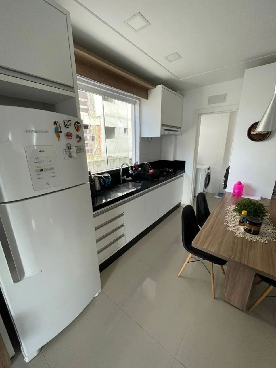 Aluguel anual! Apartamento 2 quartos à 400 metros do mar - Foto 2