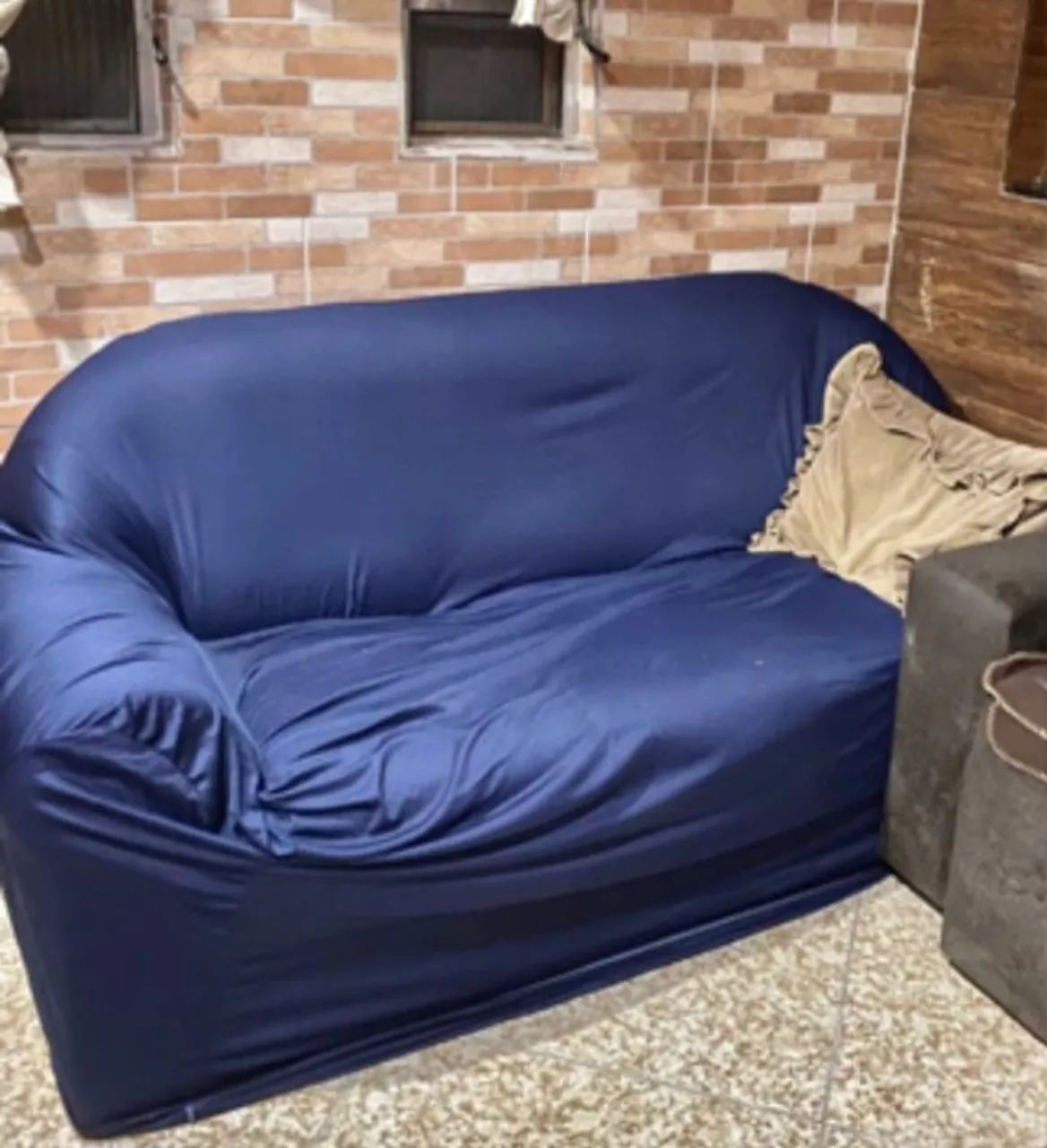Capa de Sofá Azul Escuro