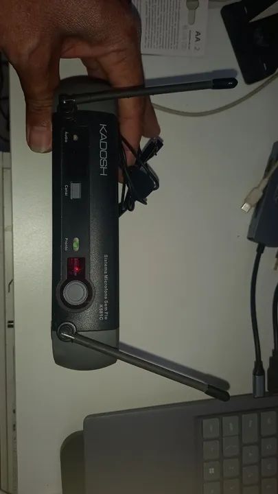 Sistema de Microfone Sem Fio Kadosh K581C