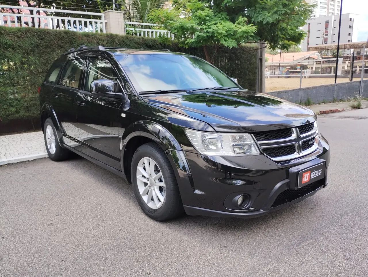 Dodge 2013 carro impecável Km 45 recebo seu carro na troca carro blindado  - Foto 4